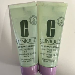 Clinique All About Clean bundle 
*dry combination*
2.5 oz  X 2 bottles